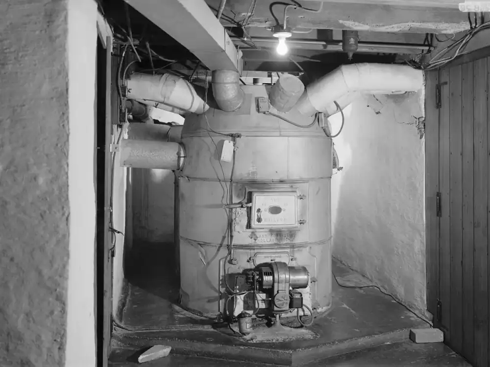 Culpeper Comfort Systems technician at work
